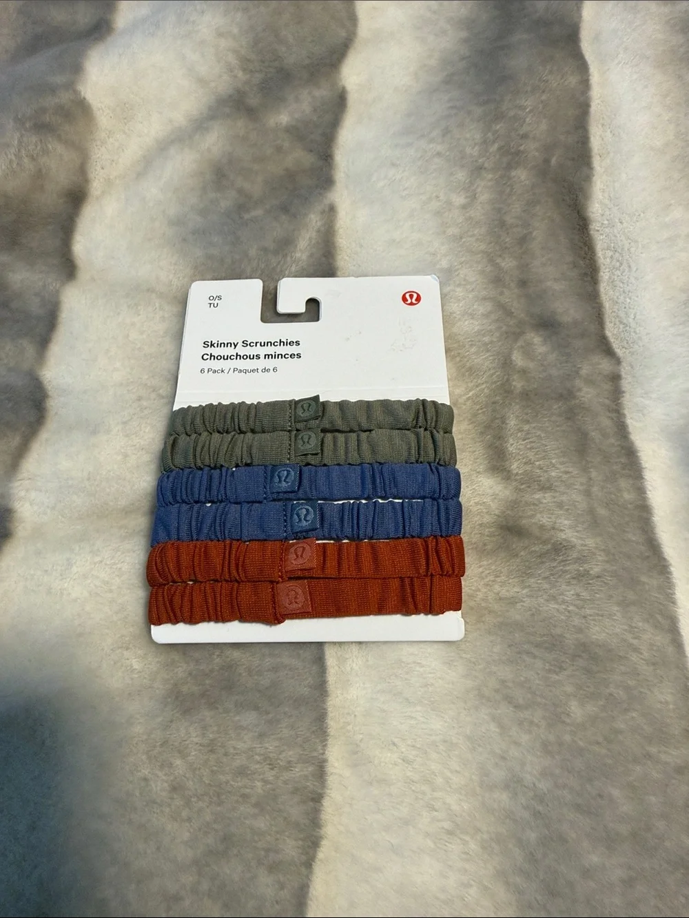 lululemon athletica Skinny Scrunchies 6-Pack in Olive Green, Navy Blue & Rust